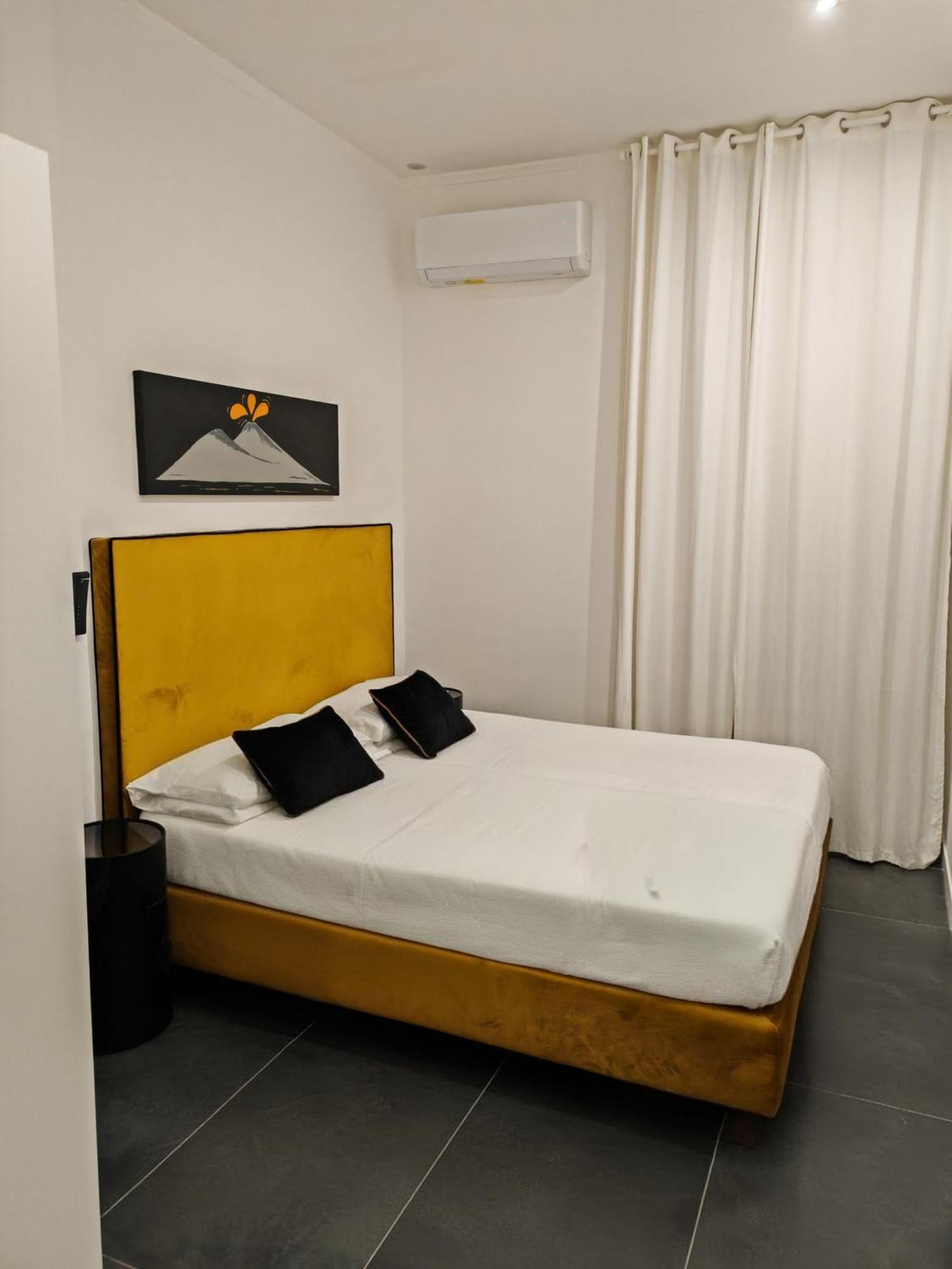 Art Street Hotel Nápoly Kültér fotó