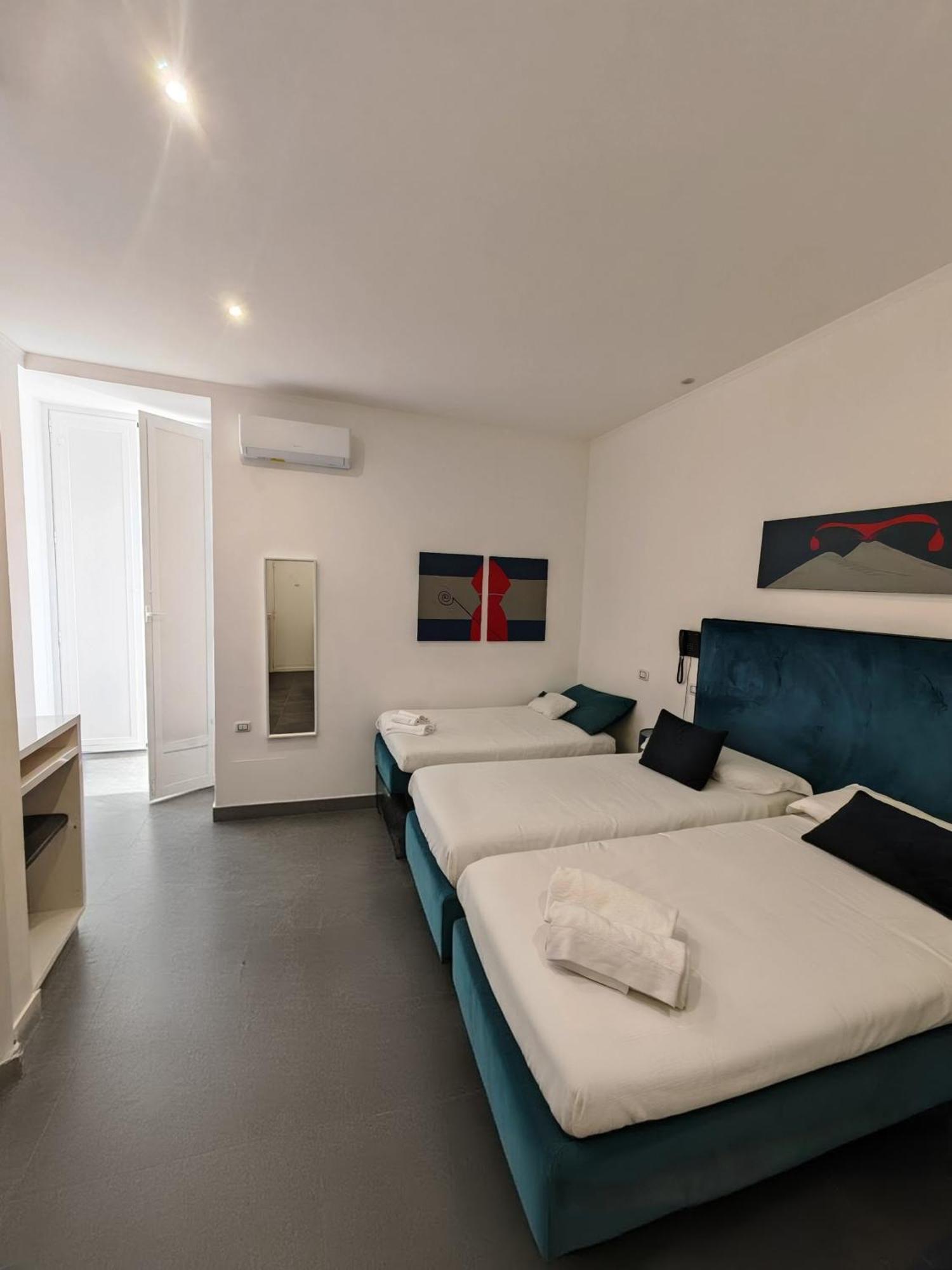 Art Street Hotel Nápoly Kültér fotó